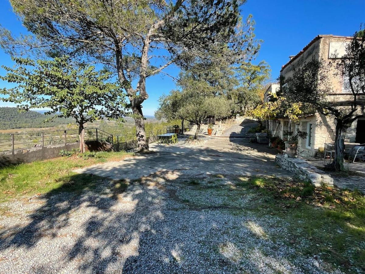 Le Castellas - Gite En Pleine Nature Montmirat Exterior foto
